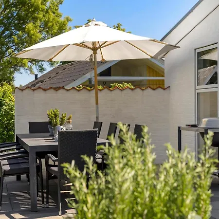 Gorgeous In Sydals With Sauna Semesterbostad